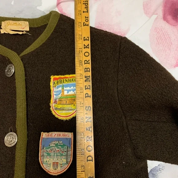 Jantzen Vintage Brown Wool Sweater with Vintage Patches Europe - Picture 11 of 14